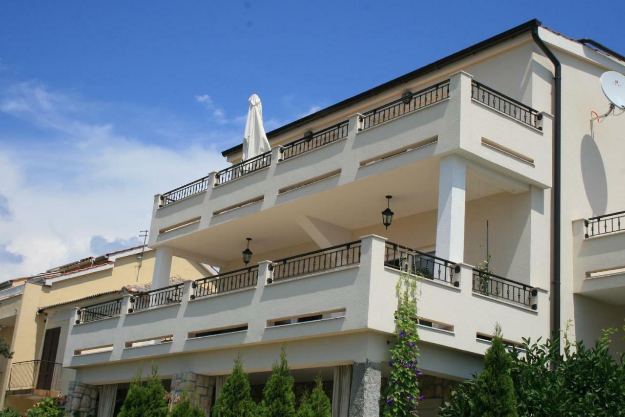 Apartment Aria Banjol Exterior foto